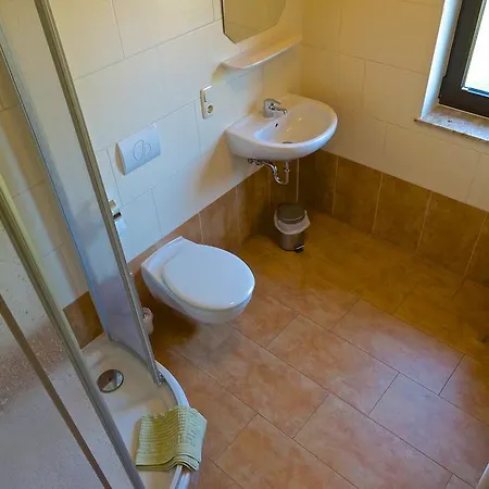 Rundteil Πανσιόν